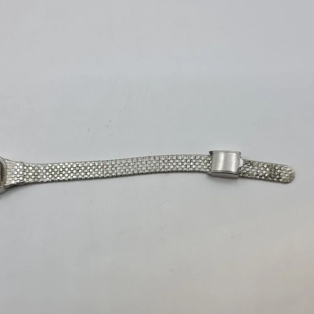 *Vintage*Elgin Women's Watch Mechanical, Silver Dial, Steel Bracelet, runs good.